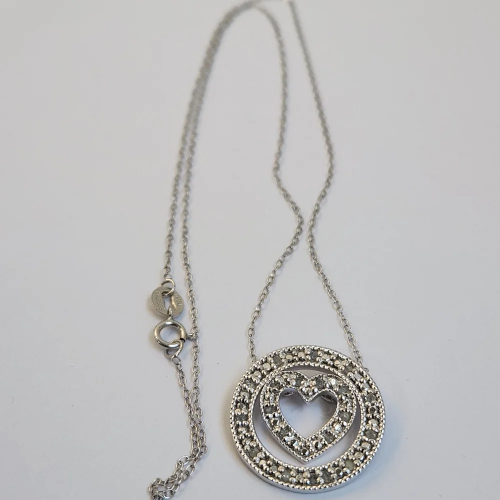 VTG 925 Affinity Silver Heart Entertwined Circle Necklace 925 16" Chain - Picture 7 of 7